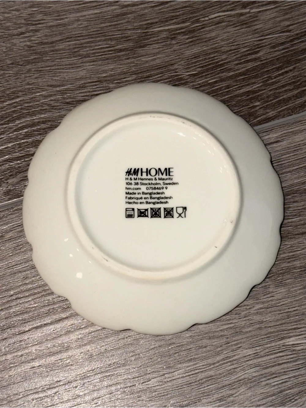 NWOT H&M White Porcelain Ring Tray w/ Gold Trim